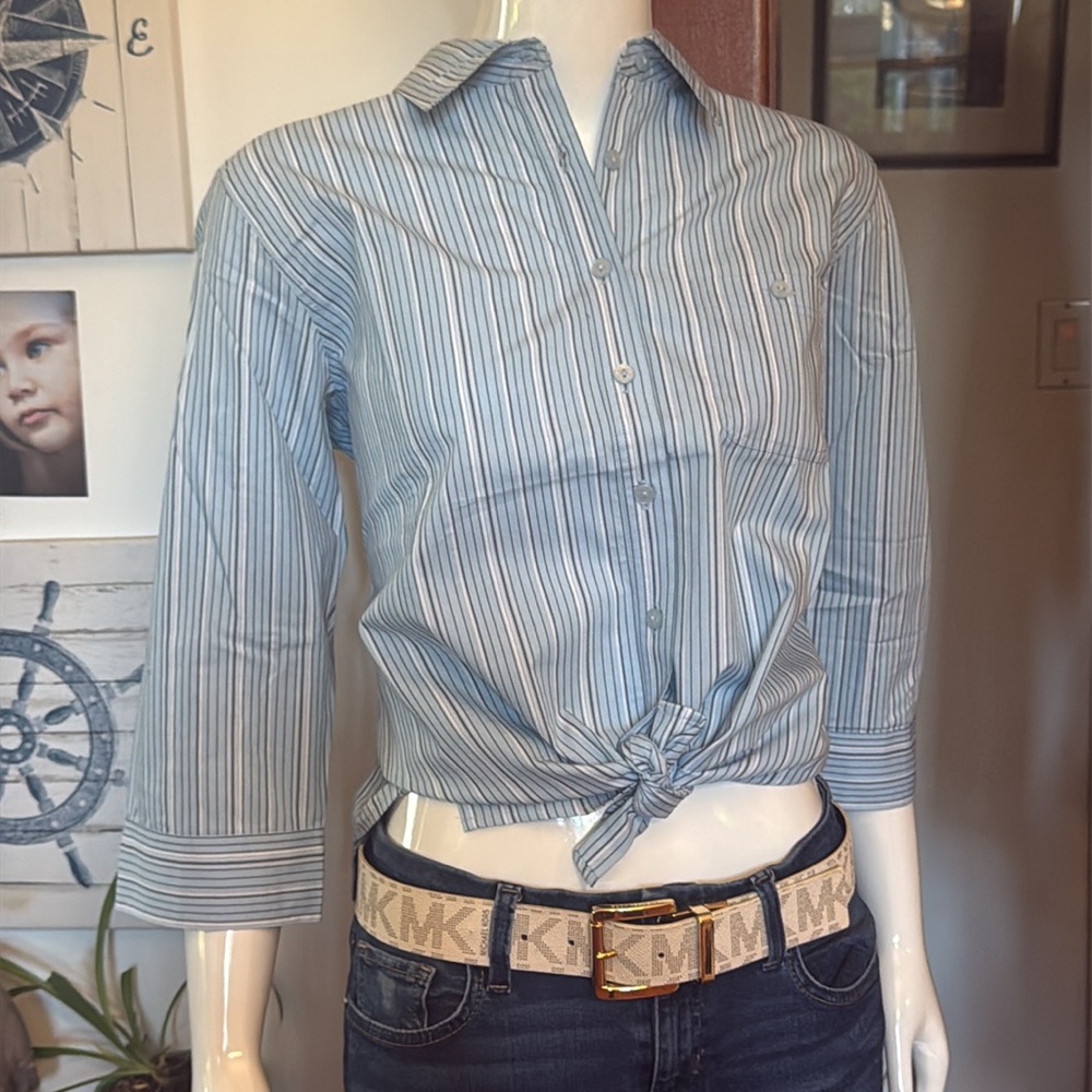 NWT northern reflections size small Striped Blue Button-Up Shirt